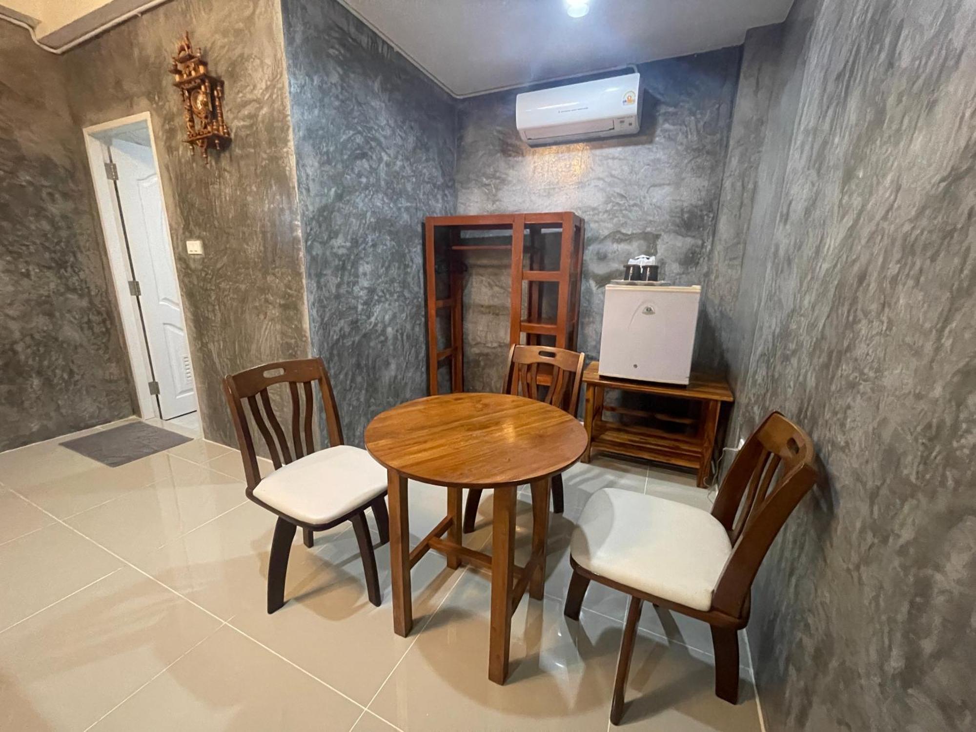 Mondee House @The Airport Otel Thalang Dış mekan fotoğraf